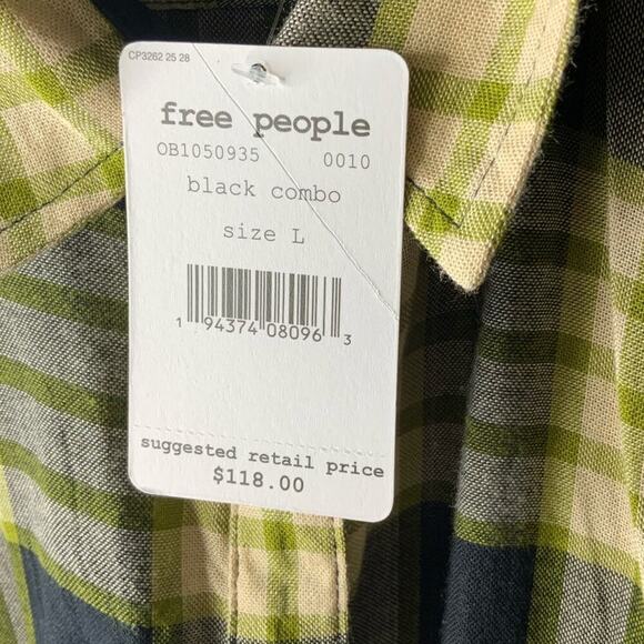We The Free People Plaid Released Trim Raw Hem Shirt Women Size Large Button Up - Picture 11 of 12